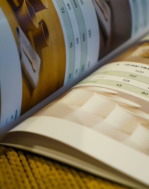 Thiết kế catalogue sản phẩm giấy dùng một lần